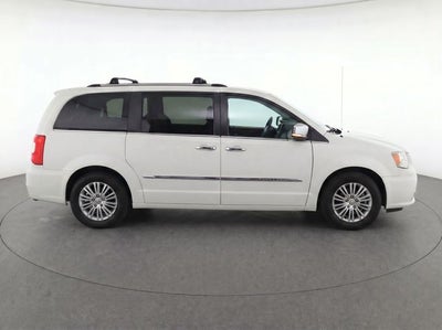 2015 Chrysler Town & Country Touring-L