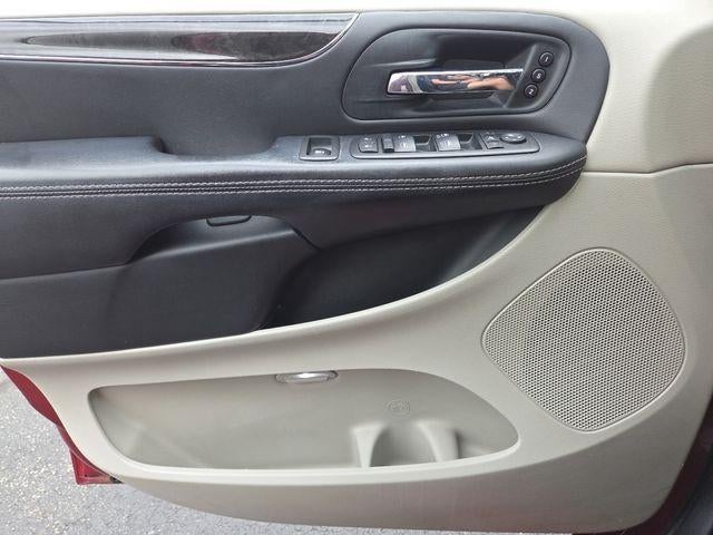 2014 Chrysler Town & Country Limited