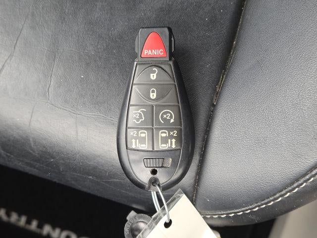 2014 Chrysler Town & Country Limited