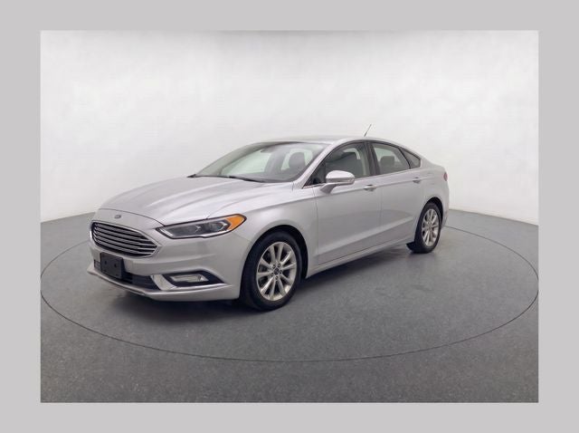2017 Ford Fusion SE FWD's photo