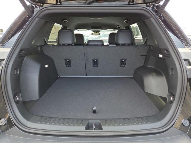 2027 Chevrolet Equinox LT - Photo 18