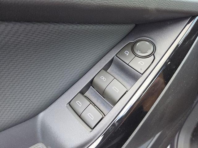 2026 Chevrolet Equinox LT - Photo 9