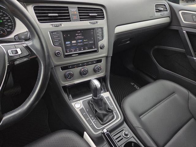 2017 Volkswagen Golf Wolfsburg