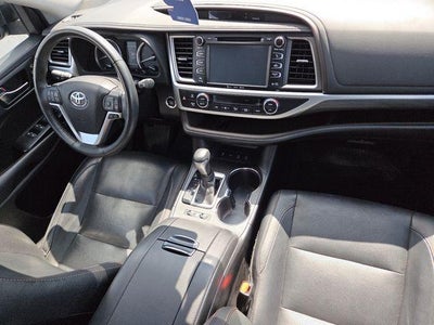 2019 Toyota Highlander Limited Platinum