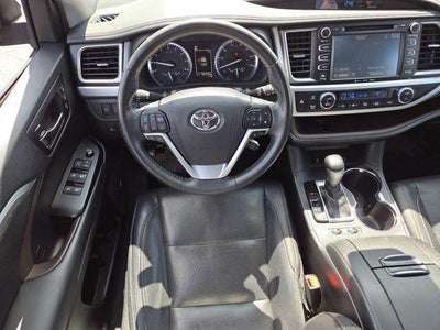 2019 Toyota Highlander Limited Platinum