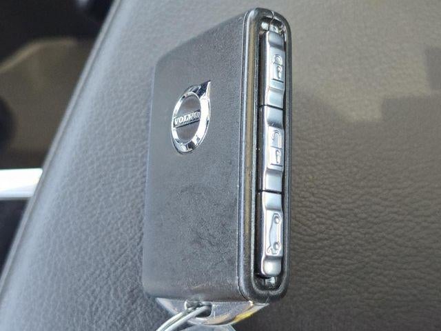 2022 Volvo S60 B5 Momentum