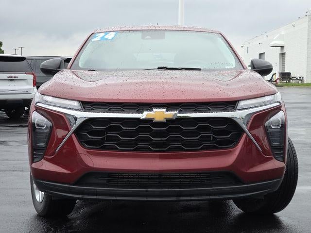 2024 Chevrolet Trax LS - Photo 13