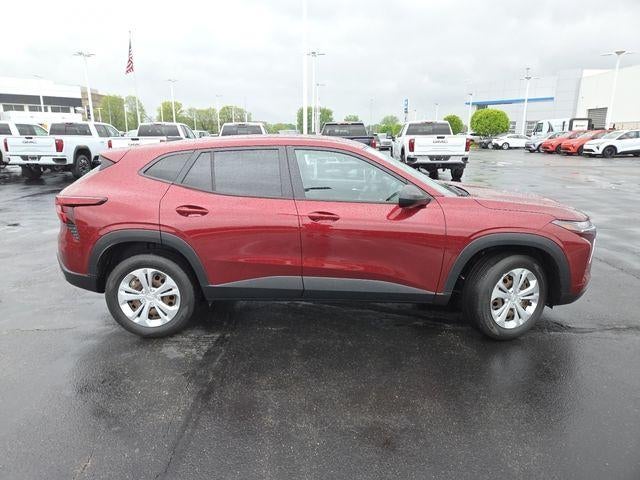 2024 Chevrolet Trax LS - Photo 19