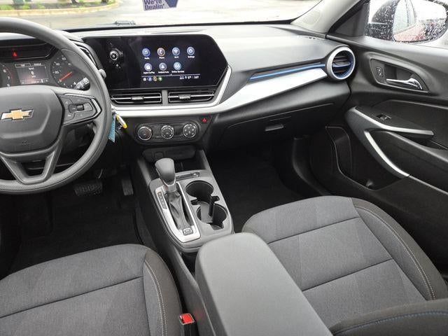 2024 Chevrolet Trax LS - Photo 27
