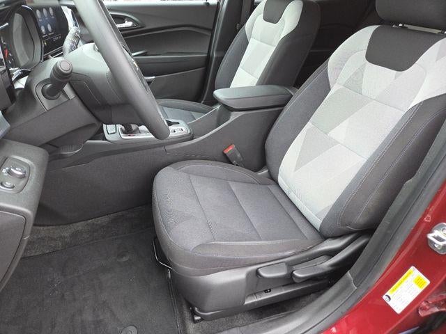 2024 Chevrolet Trax LS - Photo 29