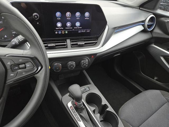 2024 Chevrolet Trax LS - Photo 32