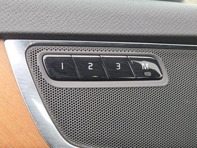 2021 Volvo XC90 T6 Momentum
