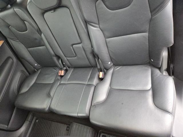 2021 Volvo XC90 T6 Momentum