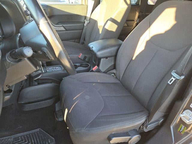 2014 Jeep Wrangler Unlimited 4WD 4dr Sport