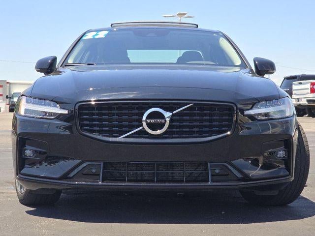 2022 Volvo S60 B5 AWD Momentum