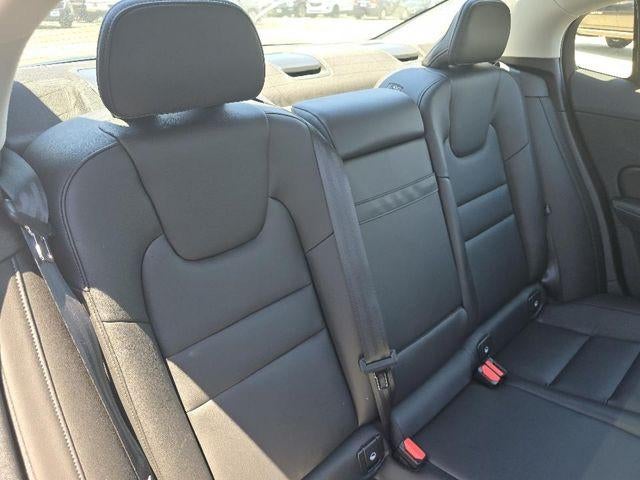 2022 Volvo S60 B5 AWD Momentum