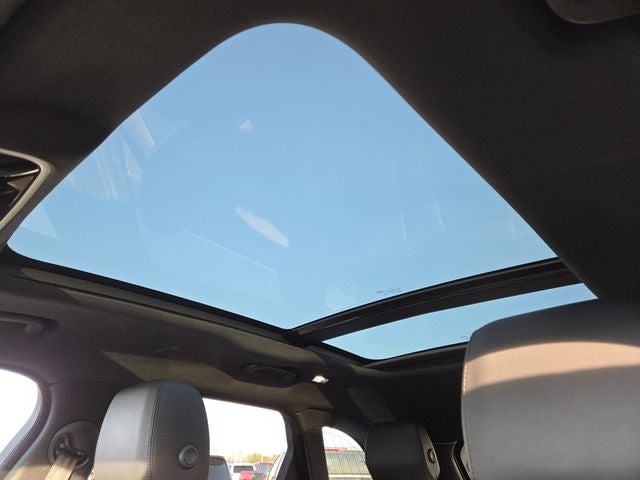 2025 Land Rover Range Rover Velar P250 Dynamic SE